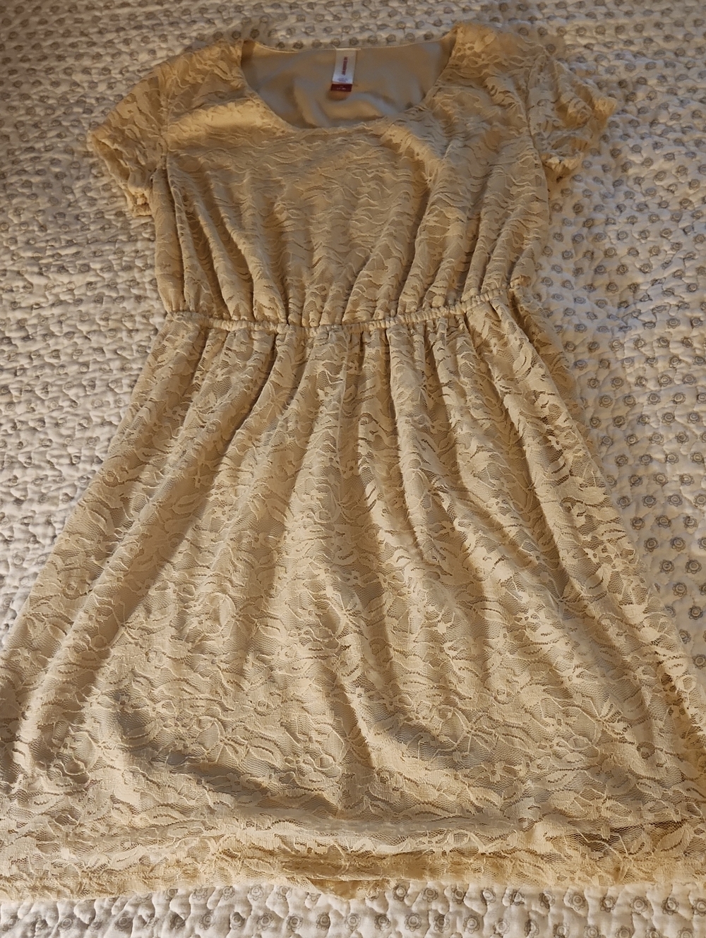 No Boundaries Cream Lace Elastic-Waist Dress